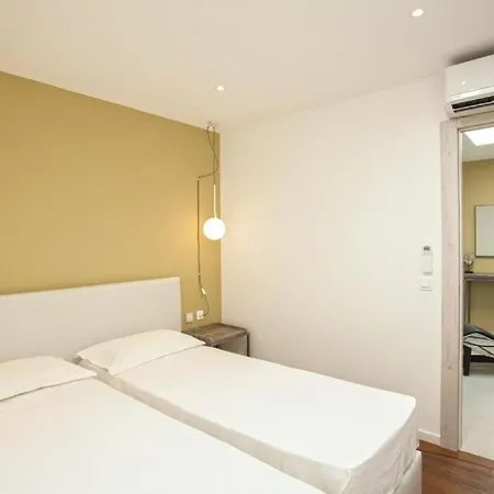 E Rondinelle 3 *